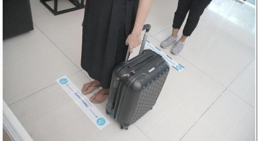 Reddoorz Plus Near Mall Bali Galeria 2 Denpasar Eksteriør bilde