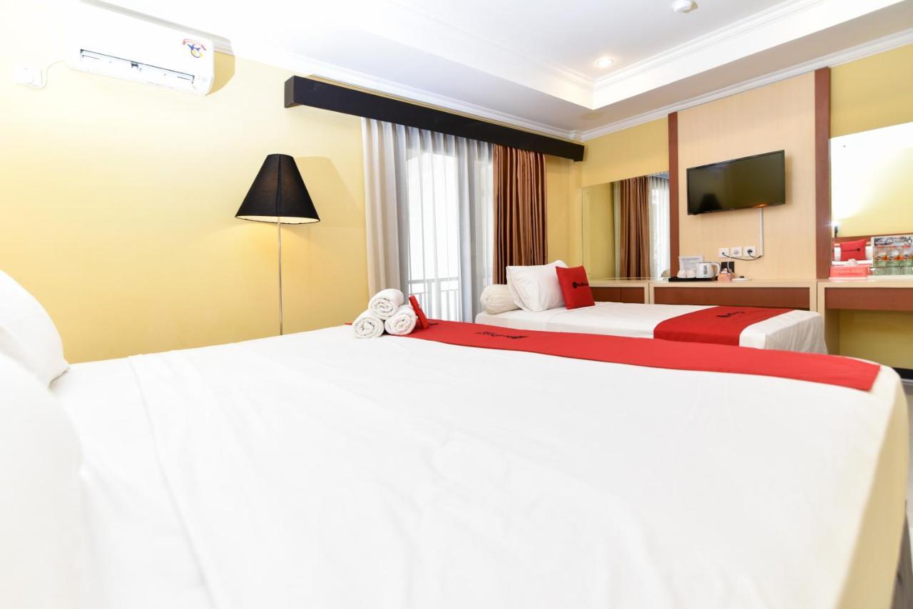 Reddoorz Plus Near Mall Bali Galeria 2 Denpasar Eksteriør bilde