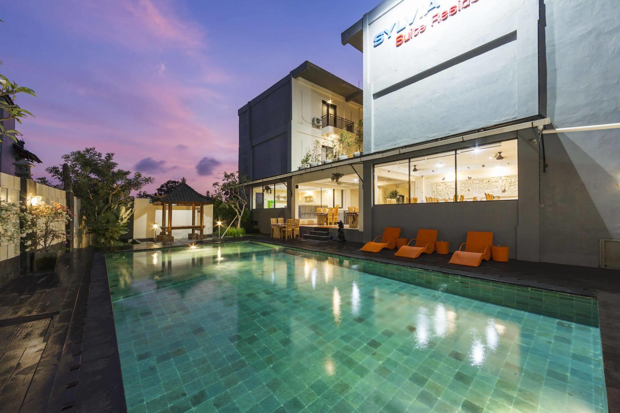 Reddoorz Plus Near Mall Bali Galeria 2 Denpasar Eksteriør bilde