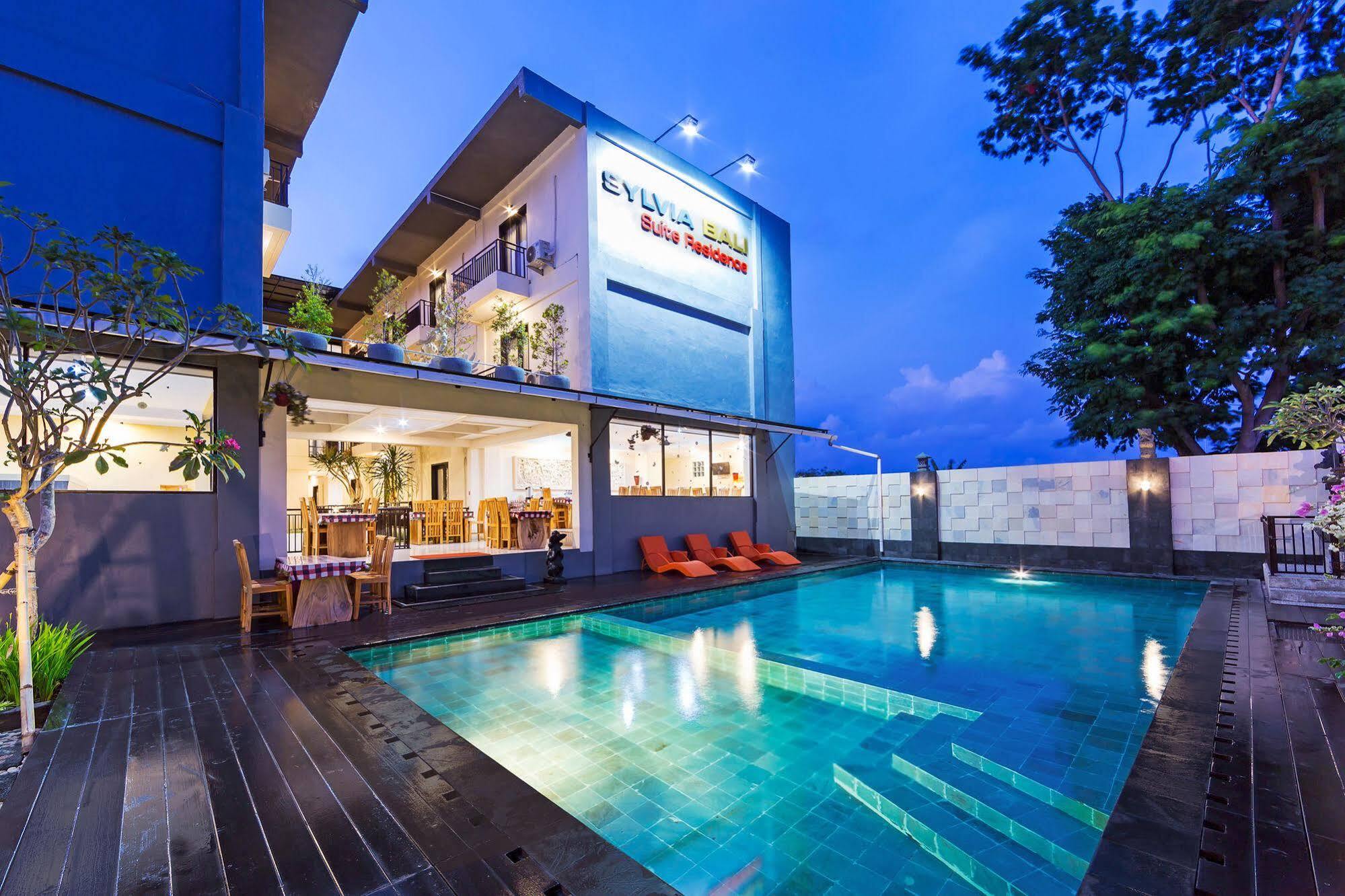 Reddoorz Plus Near Mall Bali Galeria 2 Denpasar Eksteriør bilde