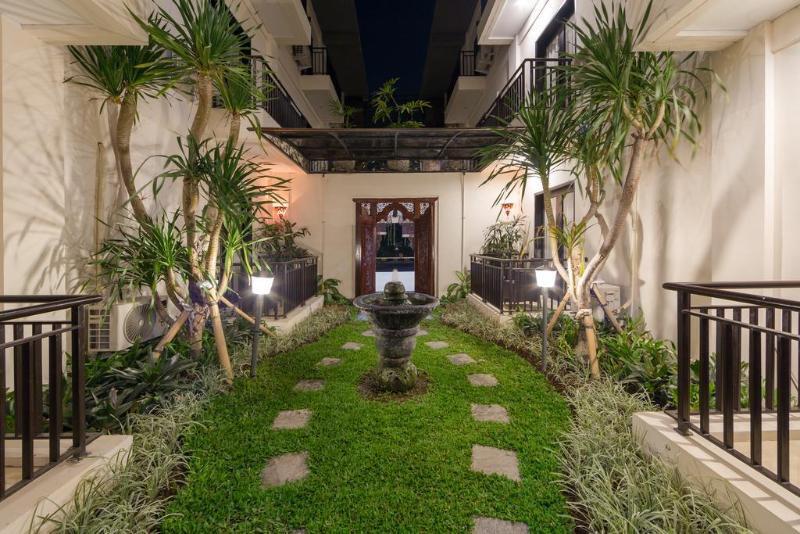 Reddoorz Plus Near Mall Bali Galeria 2 Denpasar Eksteriør bilde